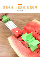 Cortado de melancias em cubos